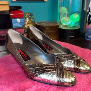 EUC Vaneli Dress Pumps Silver gold copper colored fine leather size 7. Beautiful
